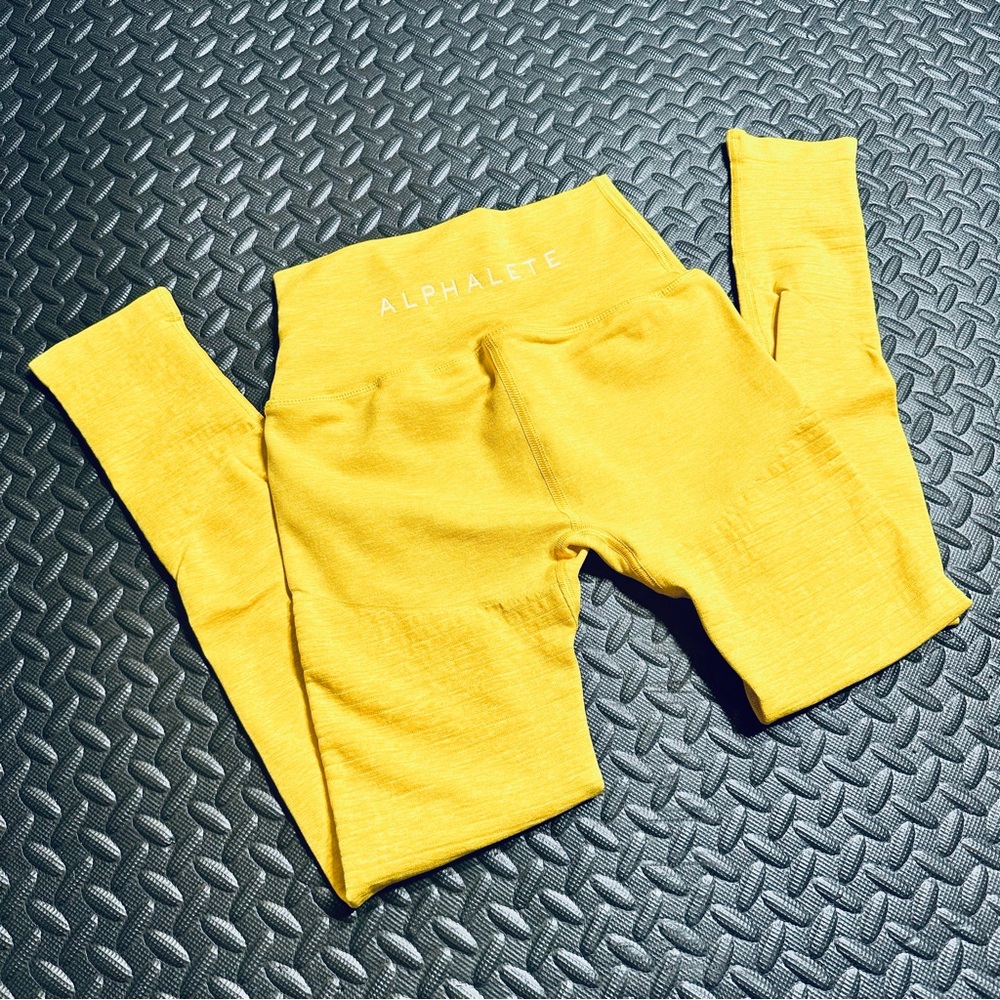 Alphalete Athletics yellow women’s leggings size Medium